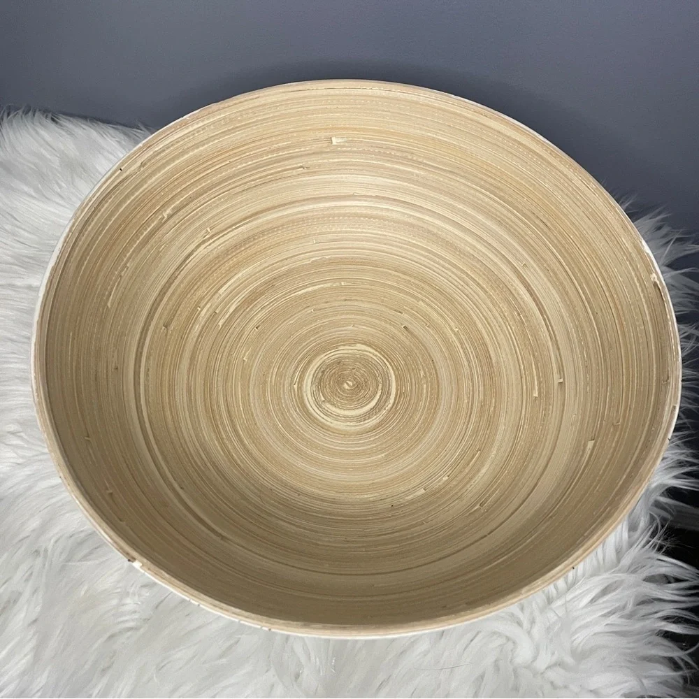 Handcrafted in Vietnam paint splatter bamboo fruit bowl - Picture 2 of 4